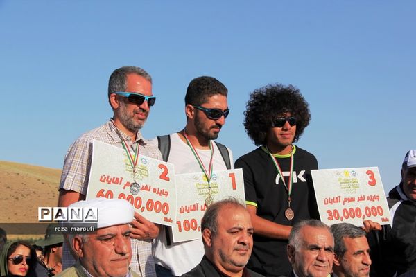 تجلیل از نفرات برتر مسابقات  بین المللی پاراگلایدر سیلوانا در آذربایجان غربی