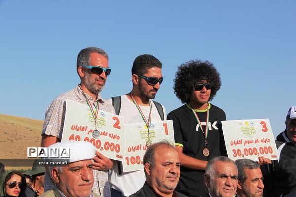 تجلیل از نفرات برتر مسابقات  بین المللی پاراگلایدر سیلوانا در آذربایجان غربی