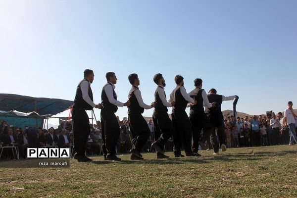 تجلیل از نفرات برتر مسابقات  بین المللی پاراگلایدر سیلوانا در آذربایجان غربی