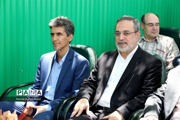 آیین بهره‌برداری مدرسه دکتر عبدالعلی فروز‌مهر و بانو