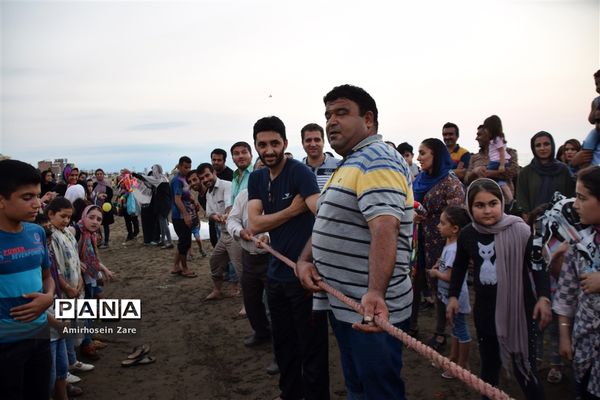 جشنواره بادبادک‌ها در فریدونکنار