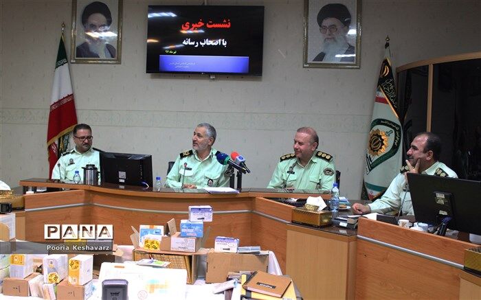 فروش 3 هزار سیم کارت غیر قانونی در استان فارس