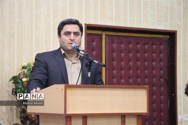 تجلیل از دانش‌آموزان مدال‌آور در المپیاد جهانی ریاضی
