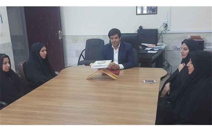 مدیر آموزش و پرورش شهرستان ایلام: حجاب سلامت حضور اجتماعی زن در جامعه است