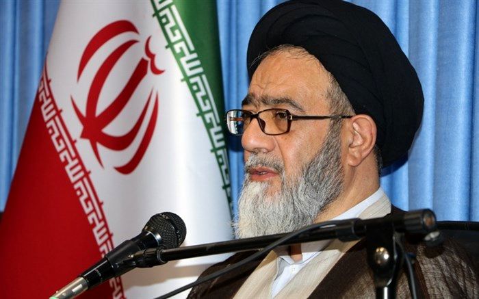 نماینده ولی فقیه در  آذربایجان شرقی: پرهیز از اشرافی‌گری و افراط و تفریط  لازمه خدمت در نظام جمهوری اسلامی  است