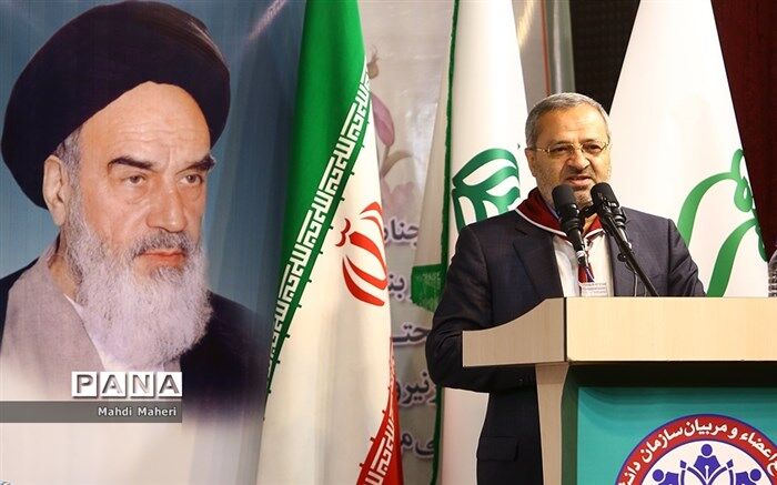 کاظمی: سازمان دانش‌آموزی بازوی توانمند حوزه پرورشی است