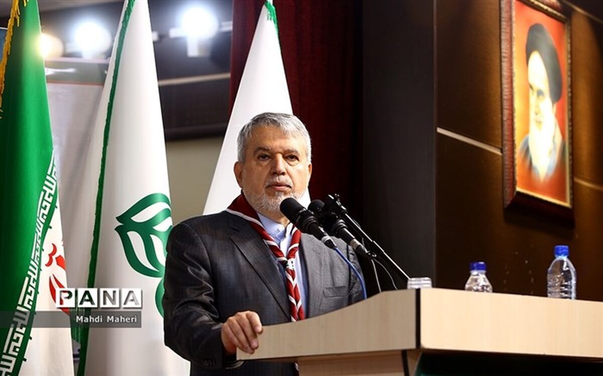 صالحی امیری: از ابتدا اشتباه کردیم؛ ریل توسعه از ایستگاه آموزش و پرورش آغاز می‌شود