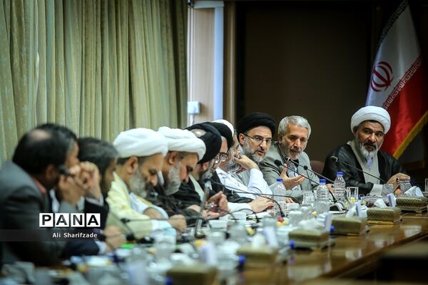 نشست فصلی مشترک ستاد همکاری‌های حوزه و آموزش و پرورش