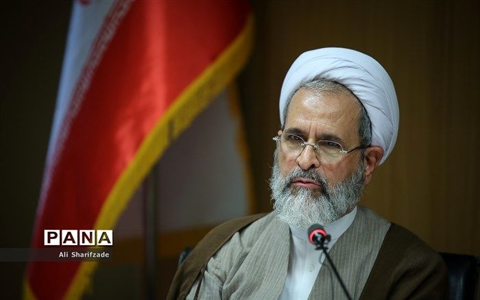 مدیر حوزه‌های علمیه: کارگروه مشترک برای بررسی جدی مدارس معارف اسلامی تشکیل شود