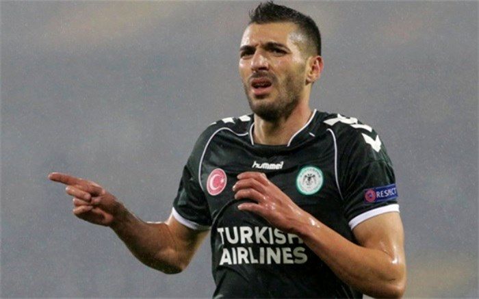 هافبک دورگه با ساسولو چهارساله بست