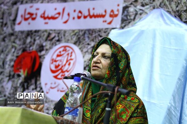 رونمایی از کتاب اسم تو مصطفاست