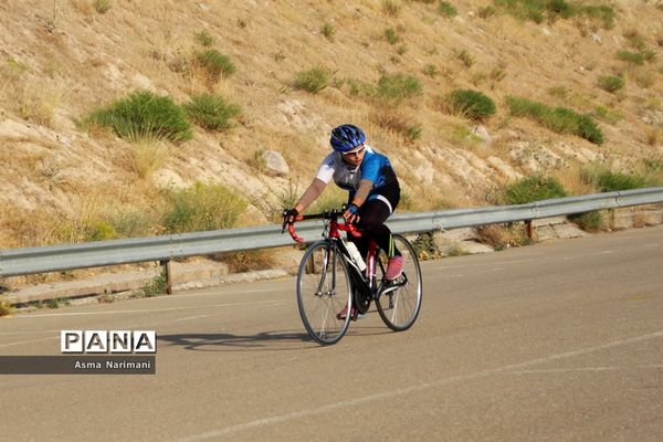 مسابقه دوچرخه‌سواری بانوان در تبریز