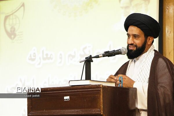 آیین تکریم و معارفه مسئول اتحادیه انجمن‌های اسلامی دانش‌آموزان استان یزد