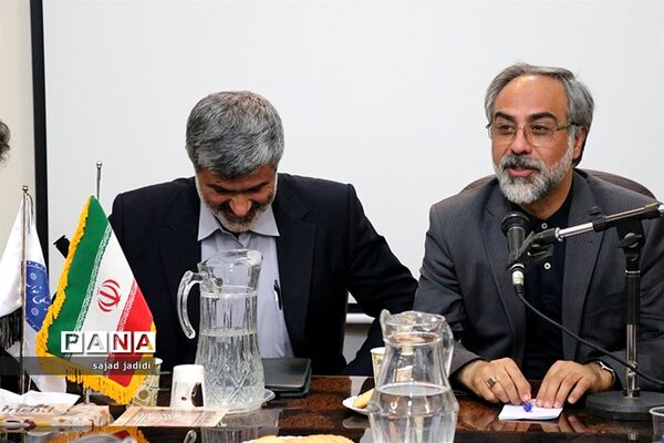 برگزاری چهارمین نشست دانشجویی 《موذن در خواب》 با موضوع عملکرد وزارت خارجه
