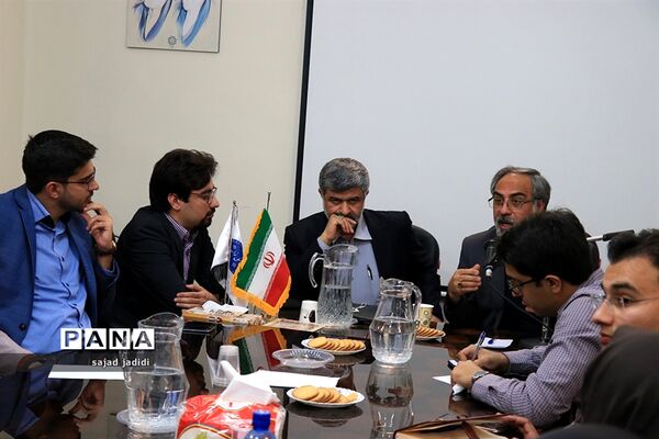 برگزاری چهارمین نشست دانشجویی 《موذن در خواب》 با موضوع عملکرد وزارت خارجه