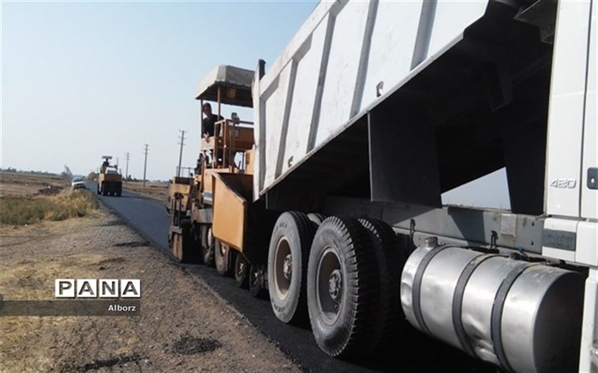 اتمام پروژه بهسازی  محور احمدآباد به خودرو در شهرستان نظرآباد