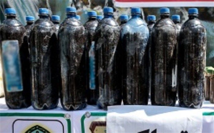تصویر/ کشف ۳۷کیلو شیره تریاک از بطری‌های آب‌معدنی