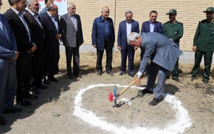 گلنگ مدرسه 9 کلاسه در اردبیل به زمین زده شد