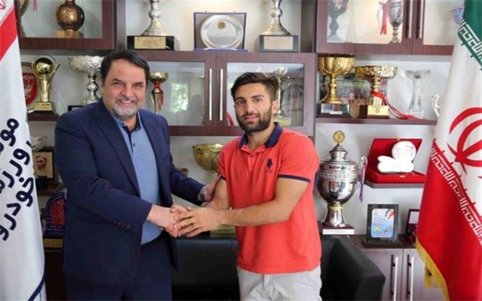 هافبک سابق پرسپولیس به پیکان پیوست