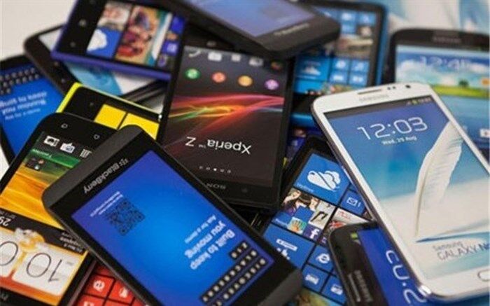 ۱۶۶۲ دستگاه تلفن همراه قاچاق کشف و ضبط شد