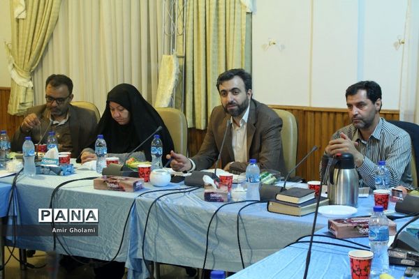 جلسه‌ توجیهی سرپرستان استان های حاضر در اردوی ملی مناطق مرزی