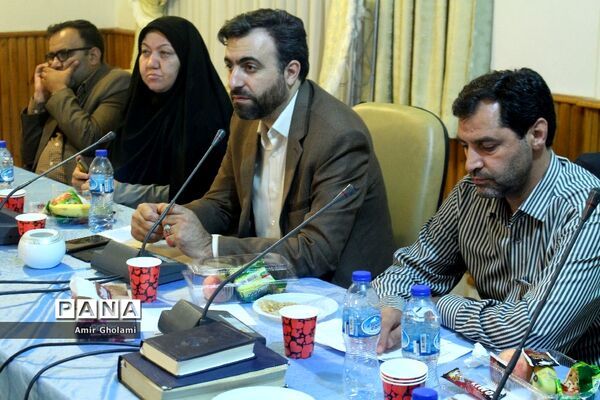 جلسه‌ توجیهی سرپرستان استان های حاضر در اردوی ملی مناطق مرزی