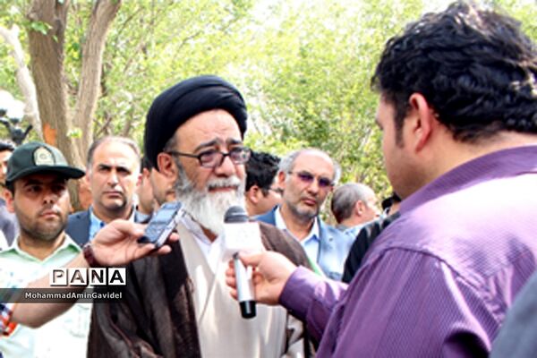 مراسم  بهره برداری از پارک قازان (باغ توت گلگشت) در تبریز