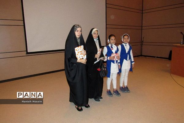 برگزاری همایش عفاف و حجاب در چهاردانگه