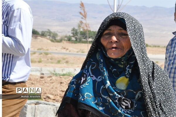 استقبال اهالی روستای بورنگ درمیان از حضور پرچم و کاروان خدام امام رضا (ع)
