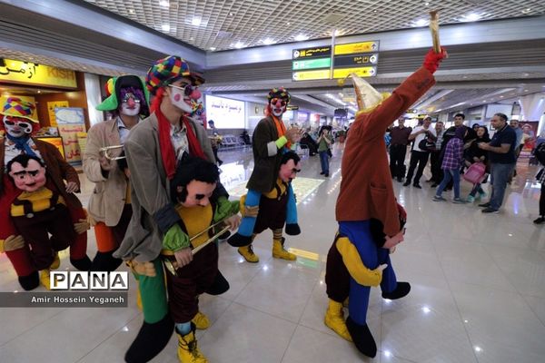 استقبال از مسافران جشنواره تابستانی کیش