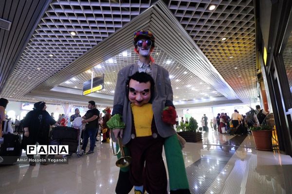 استقبال از مسافران جشنواره تابستانی کیش