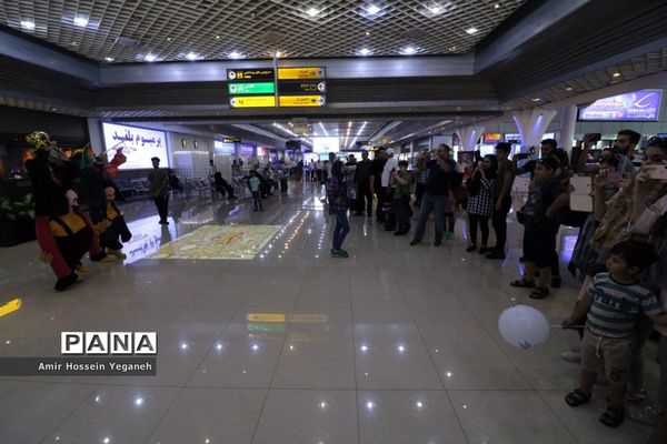 استقبال از مسافران جشنواره تابستانی کیش