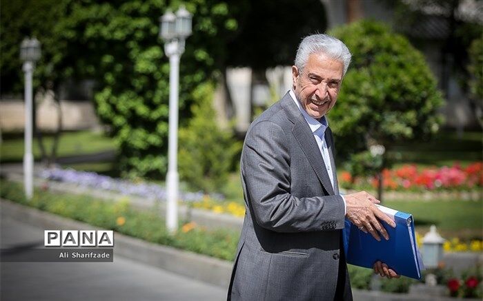 وزیر علوم: اهتمام ویژه‌ای برای تامین هیات علمی و تحول در دانشگاه فرهنگیان داریم
