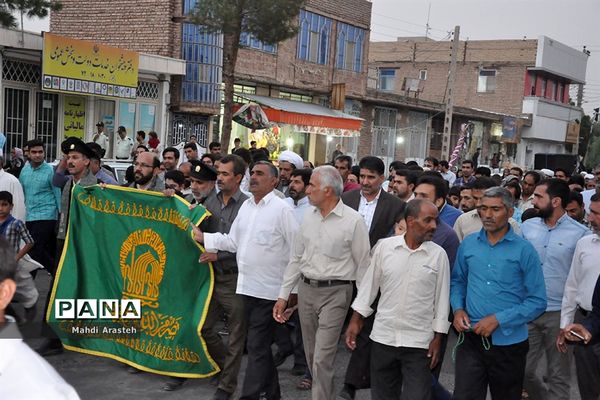 جشن زیرسایه خورشید با حضور خادمان بارگاه منور رضوی درنهبندان