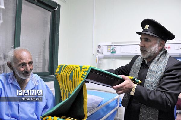 ورود کاروان خدام حرم مطهر رضوی به بیمارستان شهیدآتشدست نهبندان