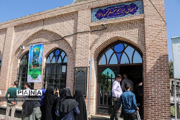 بازدید خبرنگاران از امامزادگان و بقاع متبرکه آذربایجان غربی