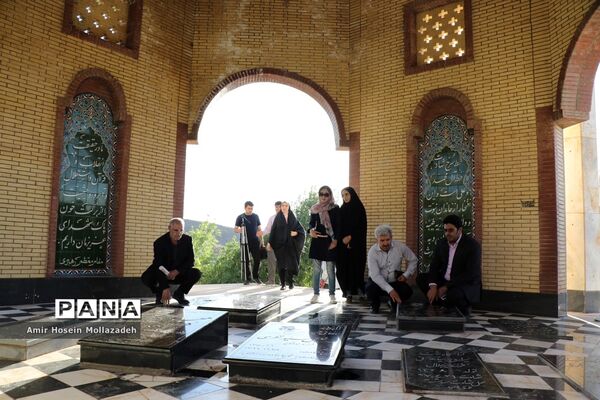 بازدید خبرنگاران از امامزادگان و بقاع متبرکه آذربایجان غربی