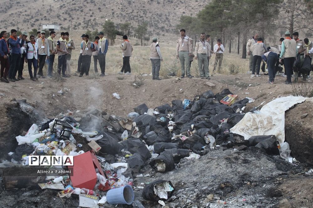 استقبال دانش آموزان پیشتاز از طرح "دوستی با طبیعت"