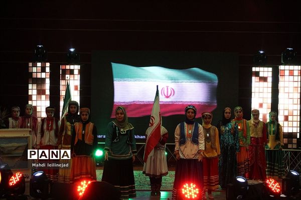 اختتامیه نمایشگاه لباس اقوام