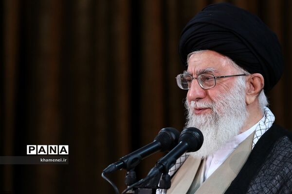 دیدار وزیر امور خارجه، سفیران و مسئولان نمایندگی‌های ایران در خارج از کشور با مقام معظم رهبری