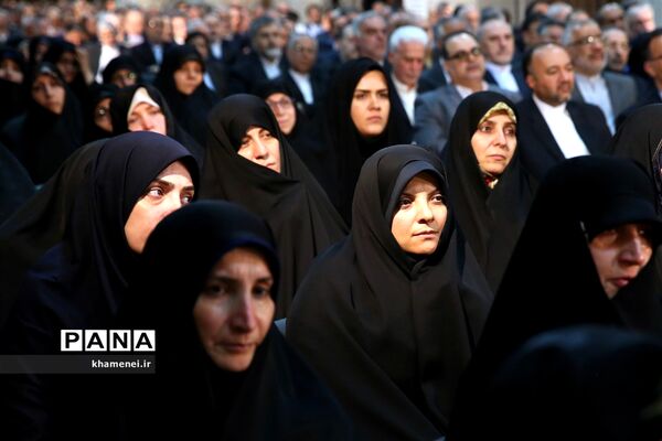دیدار وزیر امور خارجه، سفیران و مسئولان نمایندگی‌های ایران در خارج از کشور با مقام معظم رهبری