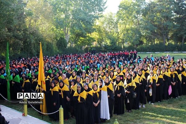 سیزدهمین دوره اردوی زیارتی دانش آموزان دختر زیارت اولی