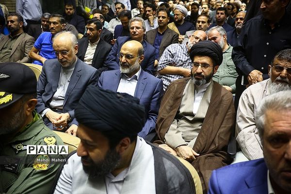 مراسم ختم پدر «وحید حقانیان»