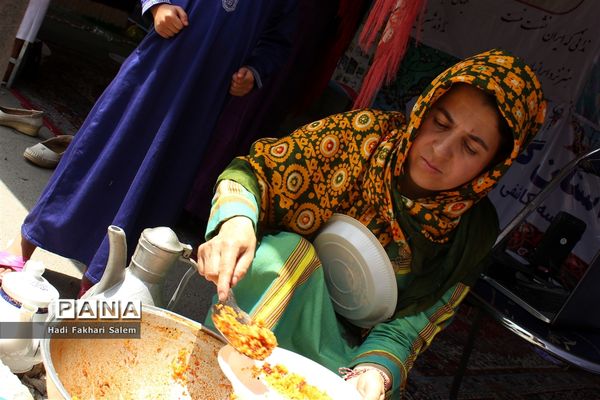 نمایشگاه طرح های برگزیده ابتدایی و کارگاه‌های آموزشی ایران شناسی