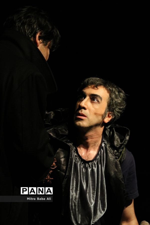 اجرای تئاتر «هملت»