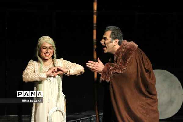اجرای تئاتر «هملت»