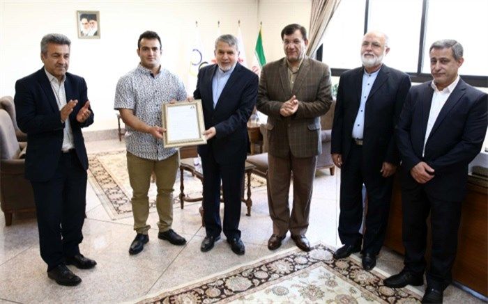 تقدیر اعضای هیات اجرایی کمیته ملی المپیک  از رکوردشکنی های اخیر سهراب مرادی