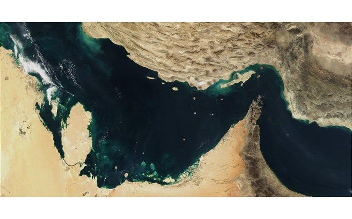 ریاضی،کارشناس محیط زیست پاسخ داد: چقدر امکان شیرین کردن و انتقال آب از خلیج فارس و دریای عمان وجود دارد