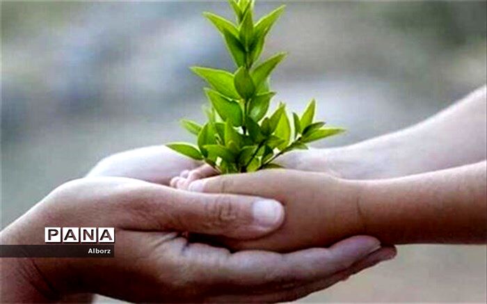 حامی ۳۴ یتیم البرزی: کمک به نیازمندان را در کودکی از پدرم آموختم