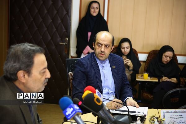 نشست خبری معاون آموزش متوسطه وزارت آموزش و پرورش
